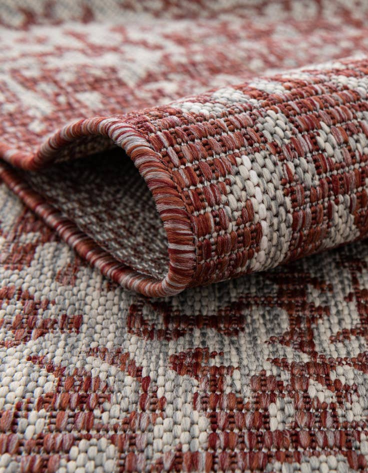 Detail image of 5' 3 x 8'  Washable Traditional Indoor / Outdoor Rug