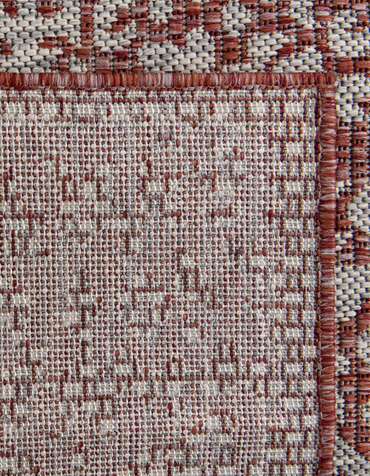 Detail image of 9' x 12' Easy-Clean Traditional Indoor / Outdoor Rug