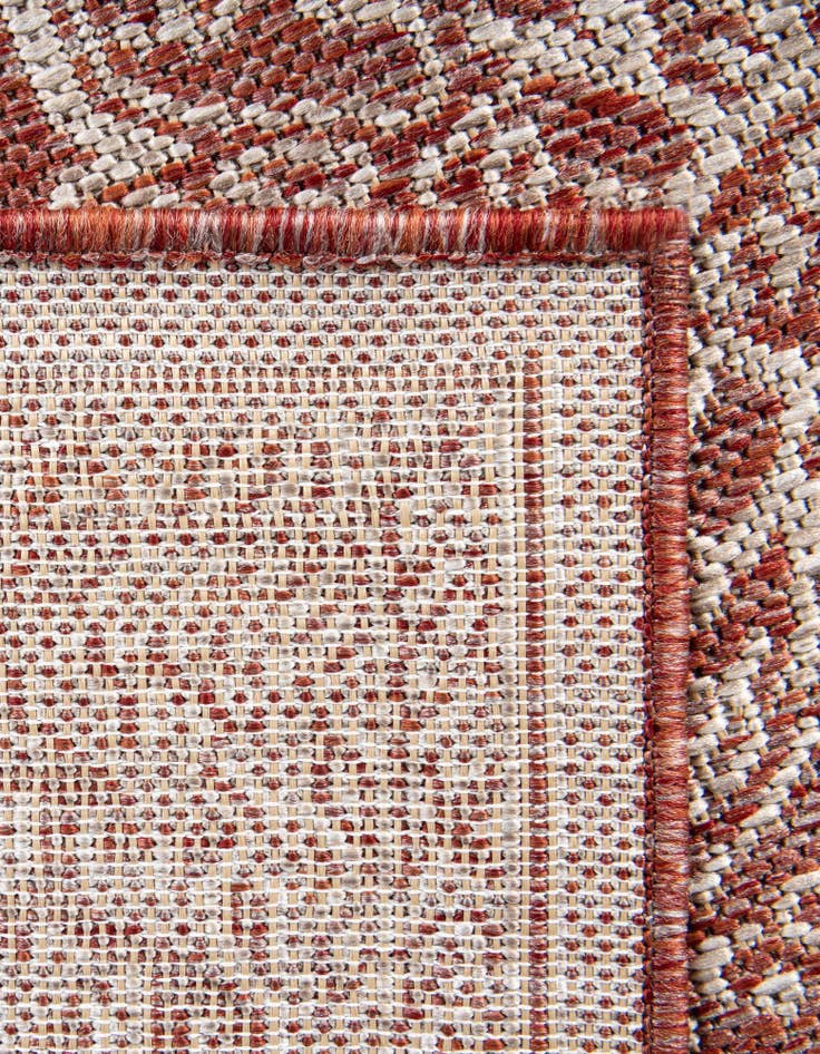 Detail image of 7' x 10'  Washable Traditional Indoor / Outdoor Rug