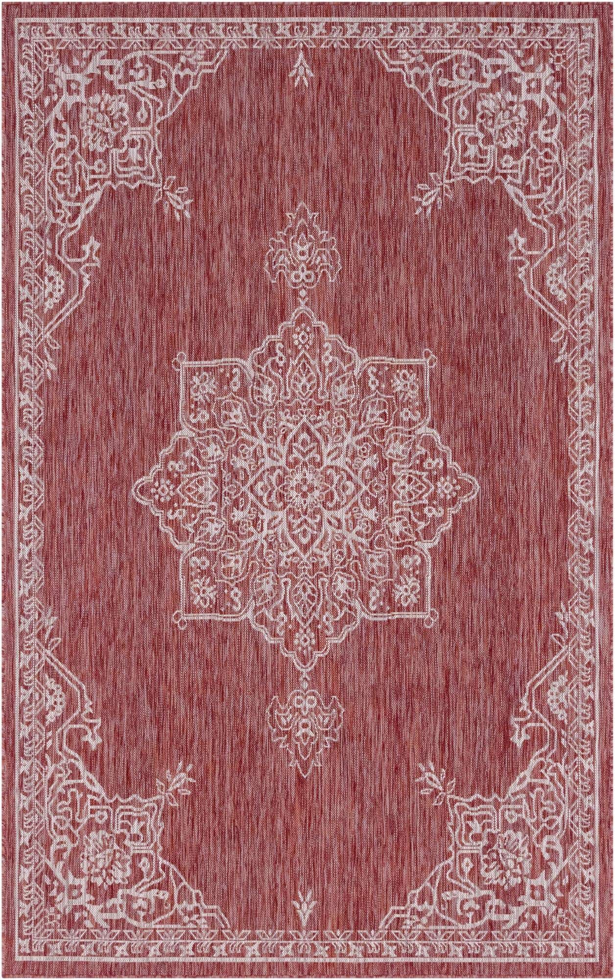 5' 3 x 8' Easy-Clean Traditional Indoor / Outdoor Rug