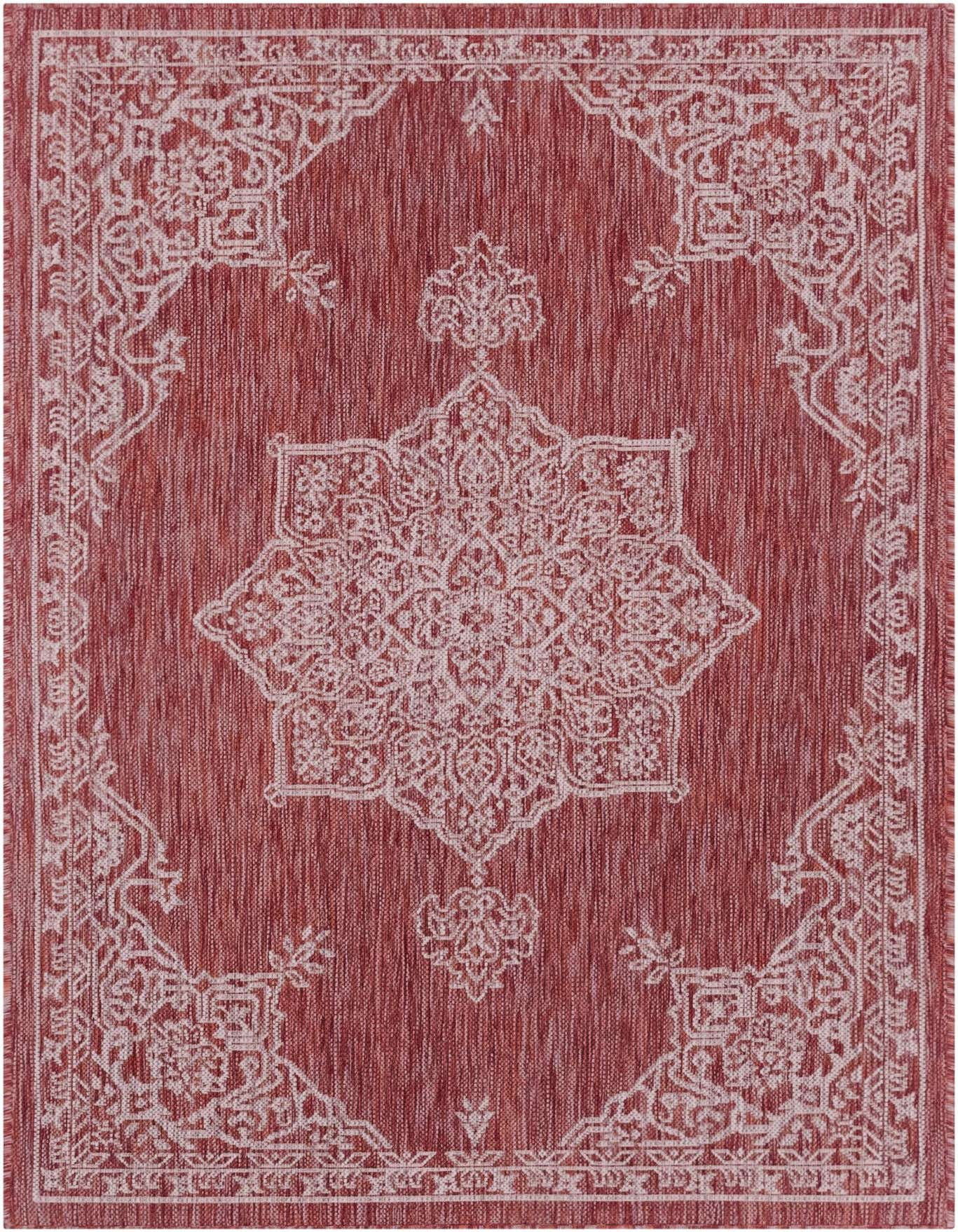4' x 6' Easy-Clean Traditional Indoor / Outdoor Rug