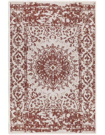 2' x 3' Washable Traditional Indoor / Outdoor Rug