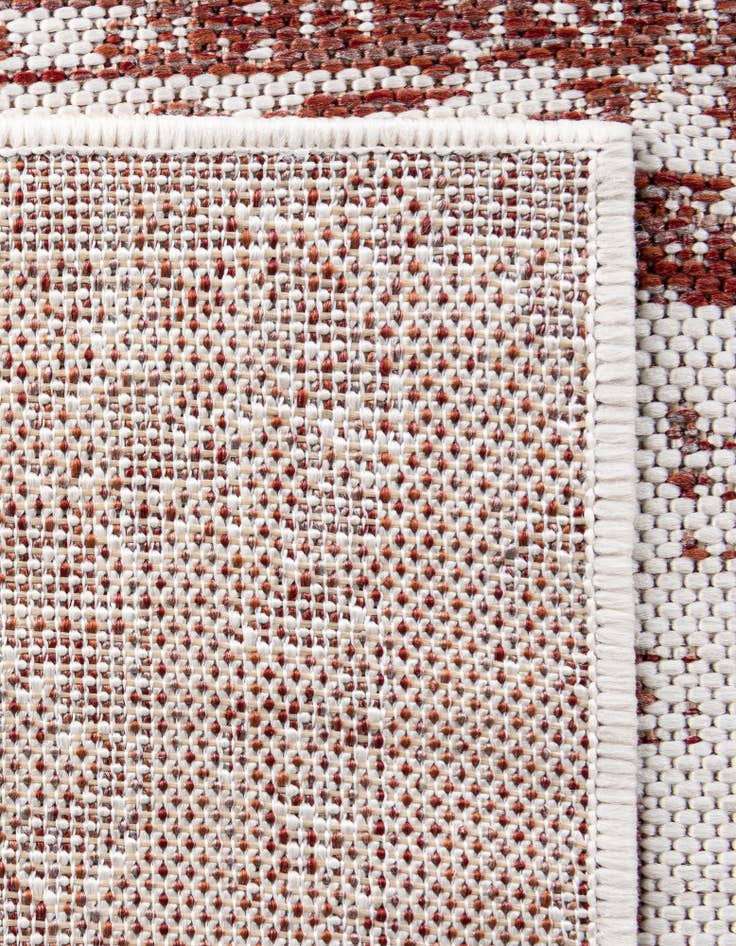 Detail image of 5' 3 x 7' Easy-Clean Traditional Indoor / Outdoor Rug