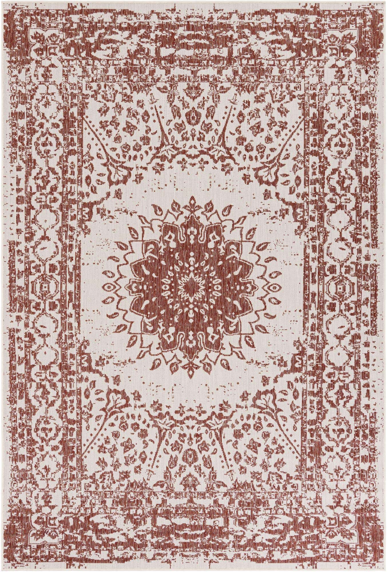 6' x 9' Easy-Clean Traditional Indoor / Outdoor Rug