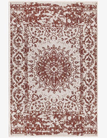 2' x 3' Easy-Clean Traditional Indoor / Outdoor Rug