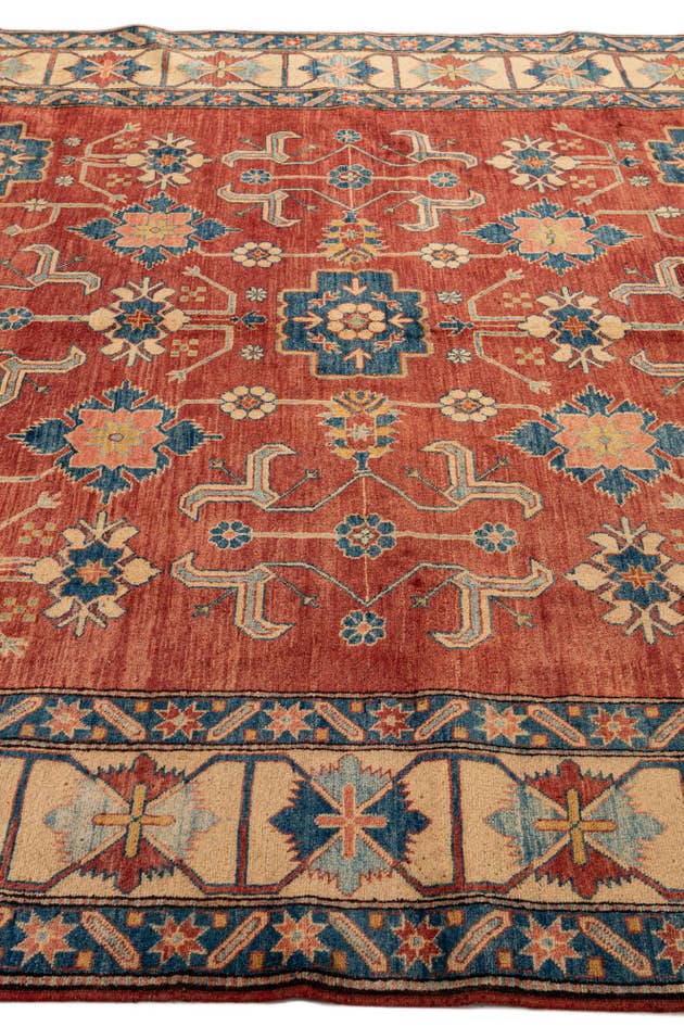 Detail image of 8' 7 x 11' 9 Hand Knotted Peshawar Ziegler Wool Rug