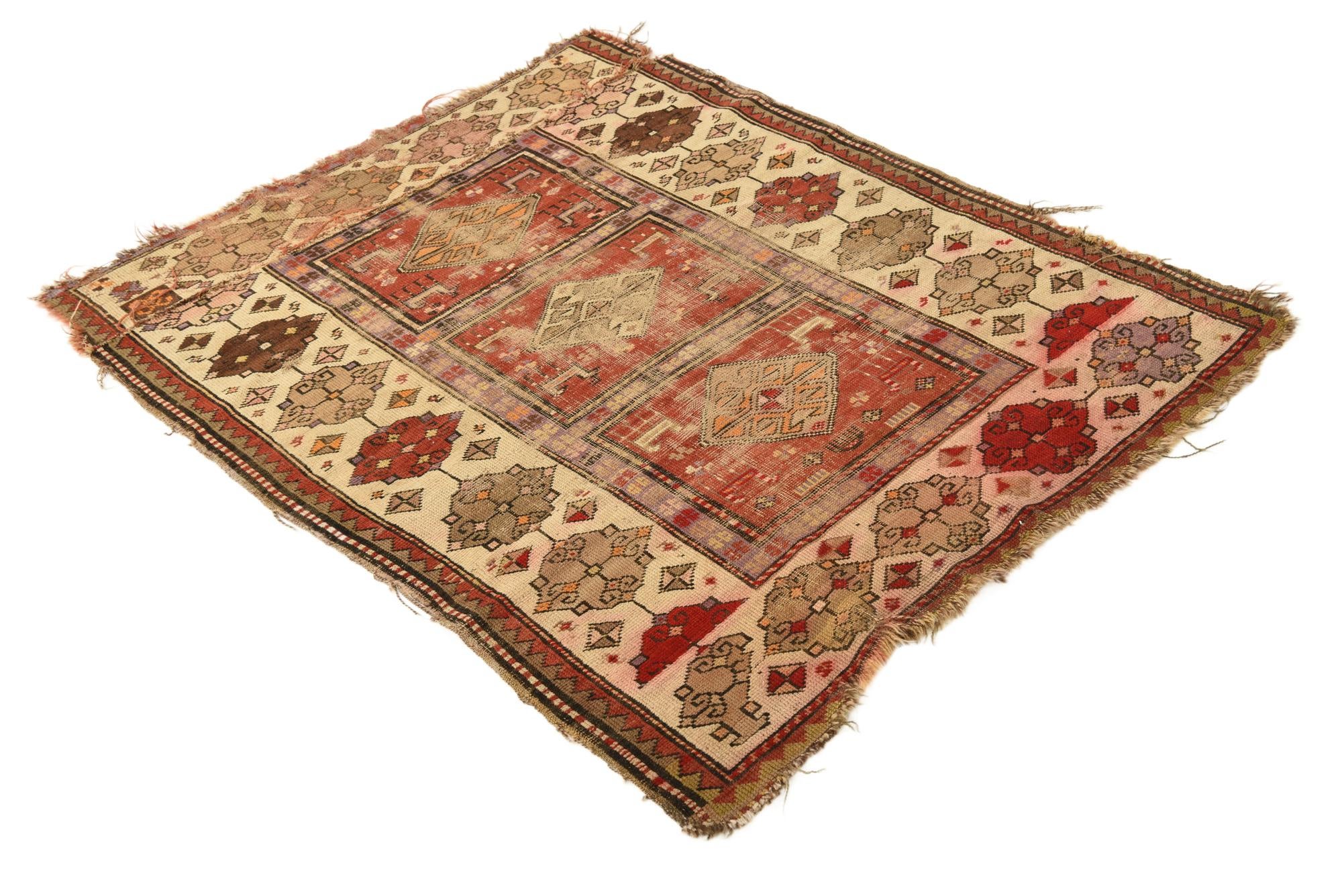 3' 9 x 4' 9 Hand Knotted Shiraz Persian Wool Rug