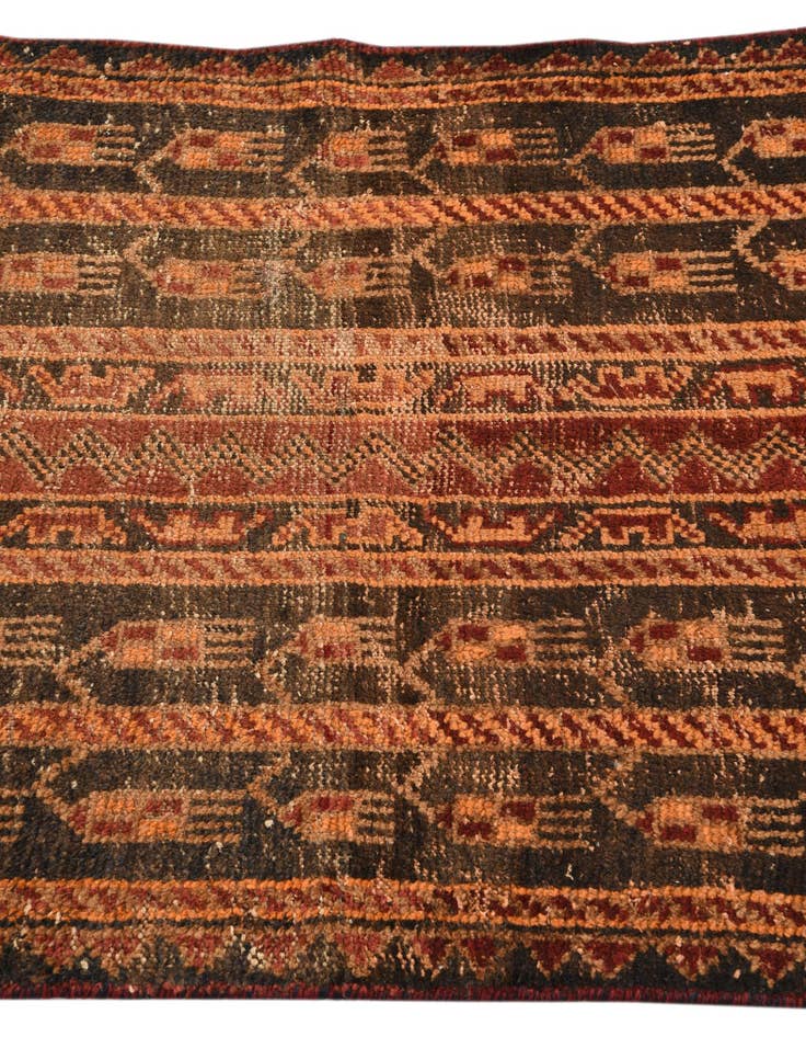 Detail image of 2' 8 x 3' 8 Hand Knotted Shiraz Persian Wool Rug