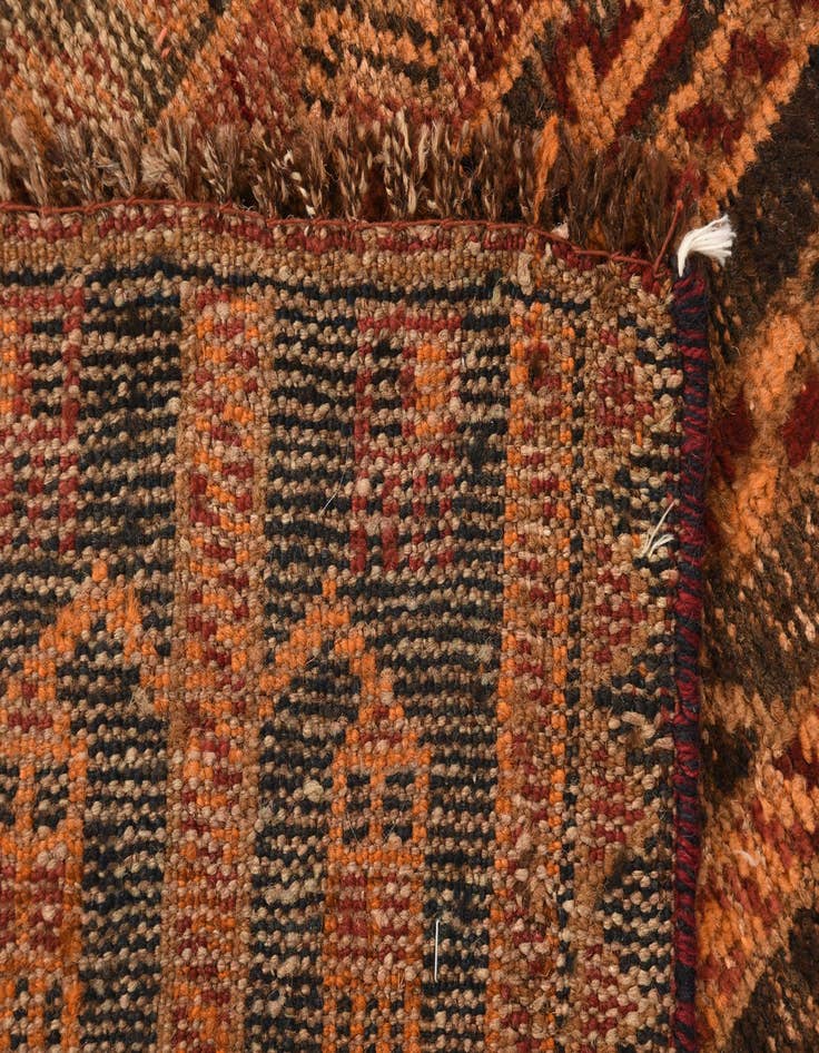 Detail image of 2' 8 x 3' 8 Hand Knotted Shiraz Persian Wool Rug