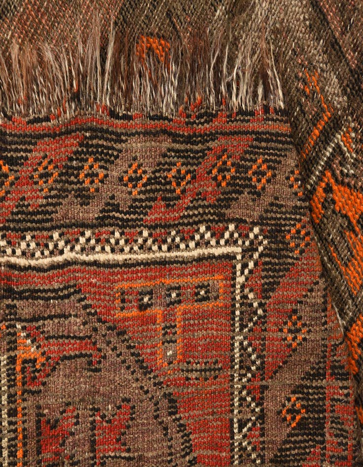 Detail image of 3' 2 x 4' 8  Hand Knotted Shiraz Persian Wool Rug