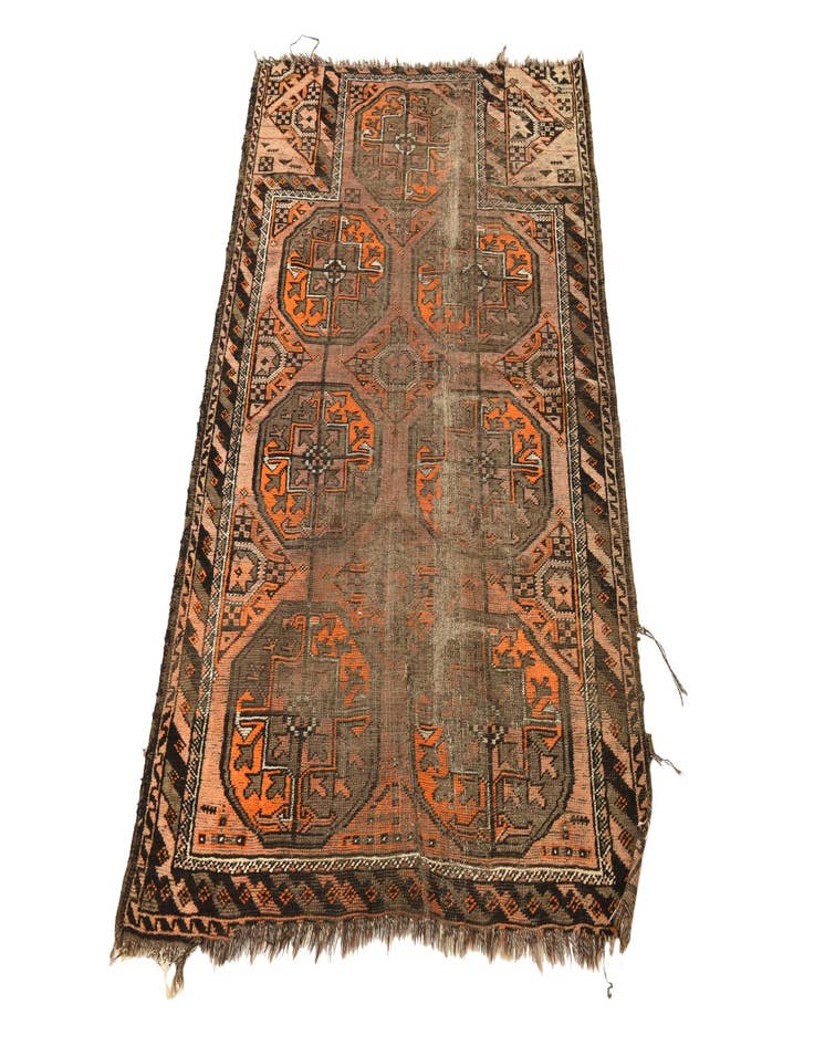 Detail image of 3' 2 x 4' 8  Hand Knotted Shiraz Persian Wool Rug