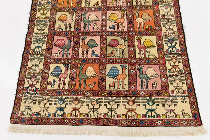 Detail image of 3' 10 x 6' Tapestry Wool Rug