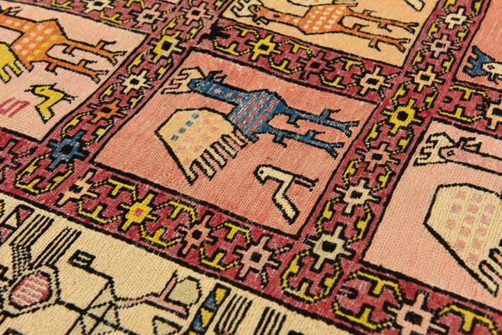 3' 10 x 6' Tapestry Wool Rug