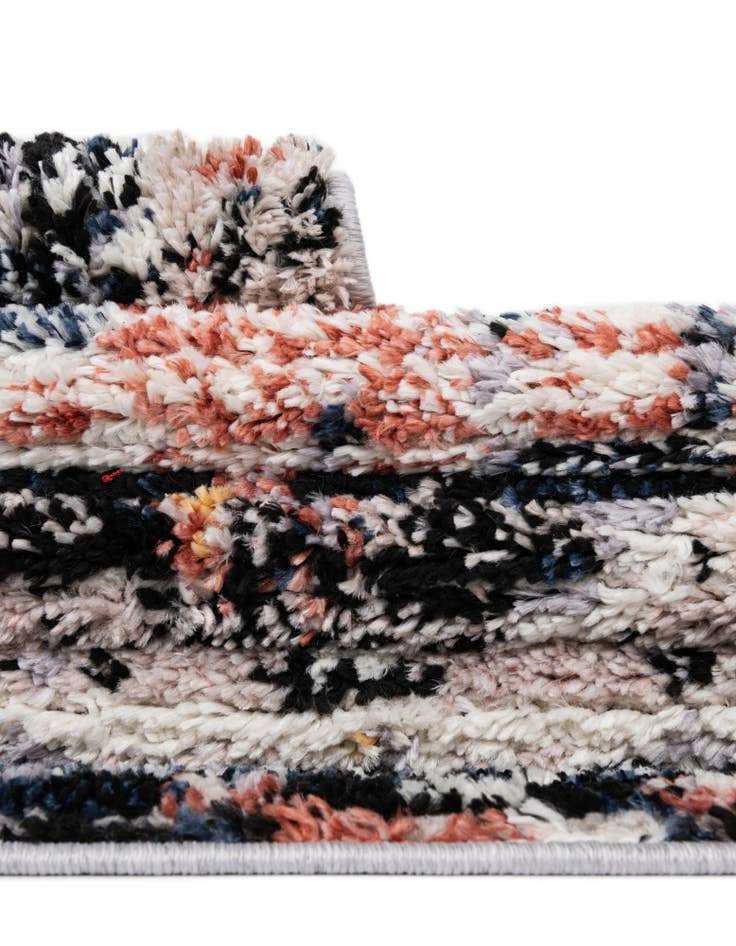 Detail image of 8' x 10' Tucson Rug