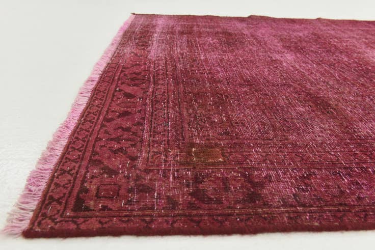 Detail image of 4' x 6' 6 Hand Knotted Ultra Vintage Persian Wool Rug