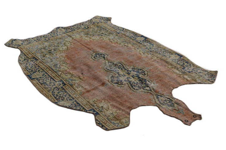 Detail image of 4' 5 x 6' 4 Hand Knotted Ultra Vintage Persian Wool Rug