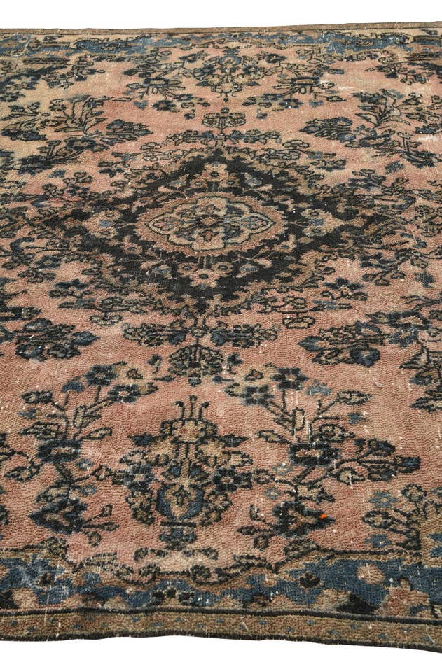 Detail image of 7' 10 x 10' 4 Hand Knotted Ultra Vintage Persian Wool Rug