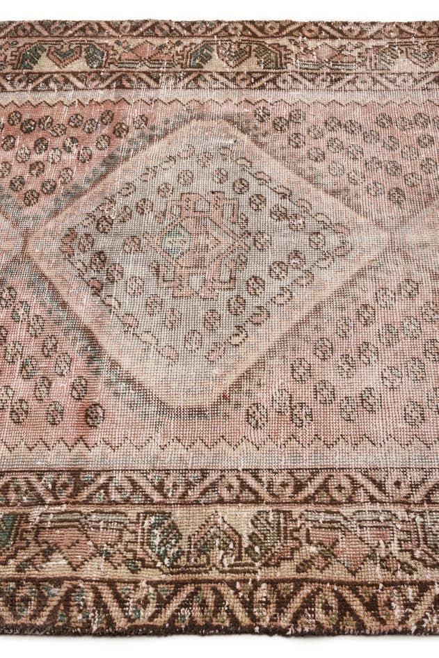Detail image of 4' 7 x 6' 5 Hand Knotted Ultra Vintage Persian Wool Rug
