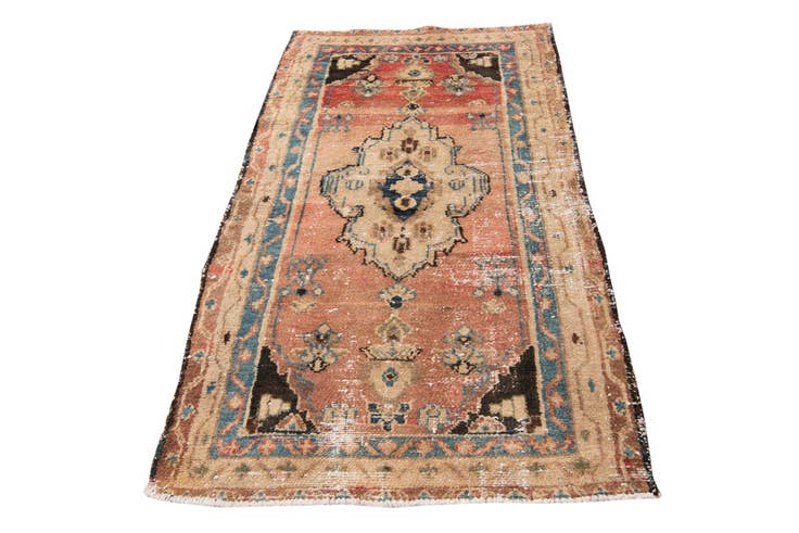 Detail image of 3' 2 x 5' 8 Hand Knotted Ultra Vintage Persian Wool Rug
