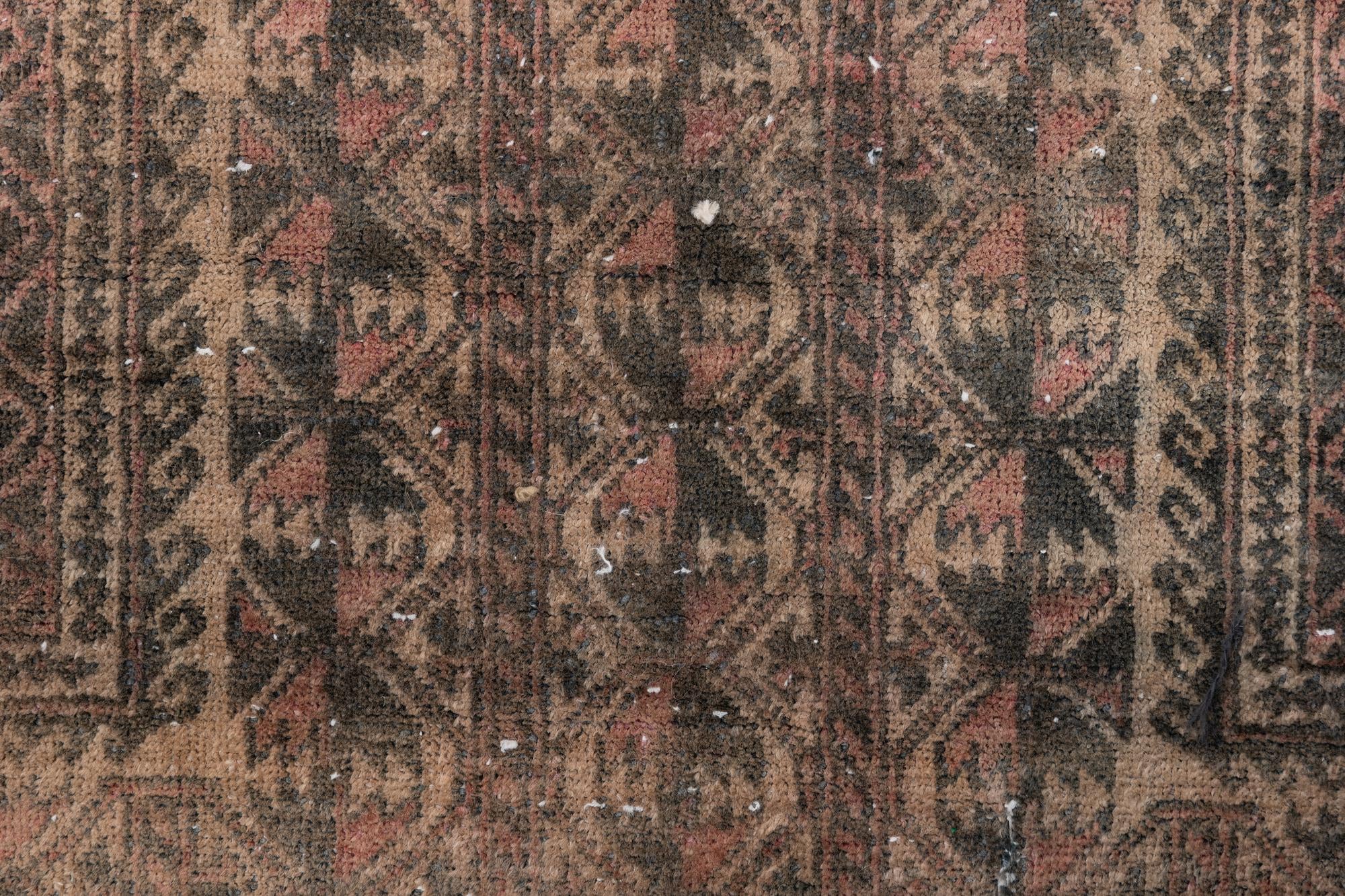 2' 8 x 4' 7 Hand Knotted Ultra Vintage Persian Wool Rug