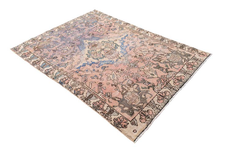Detail image of 4' 5 x 6' 6 Hand Knotted Ultra Vintage Persian Wool Rug