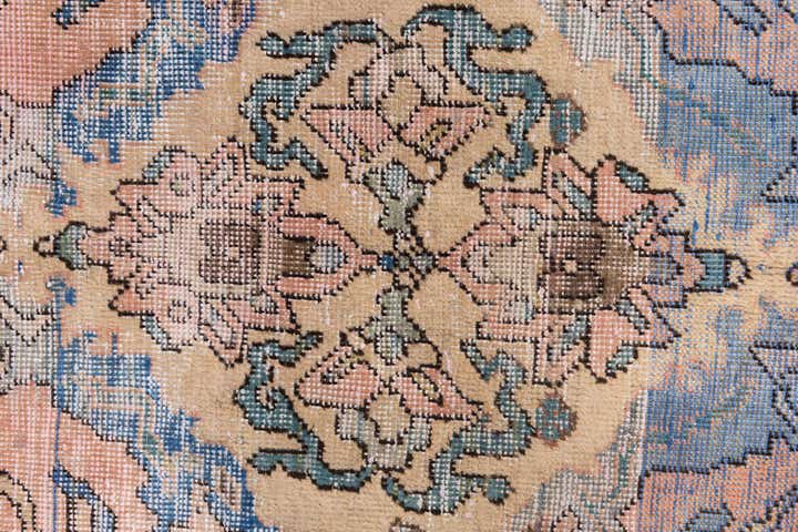 4' 5 x 6' 6 Hand Knotted Ultra Vintage Persian Wool Rug