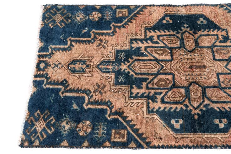 Detail image of 2' 5 x 4' 5 Hand Knotted Ultra Vintage Persian Wool Rug