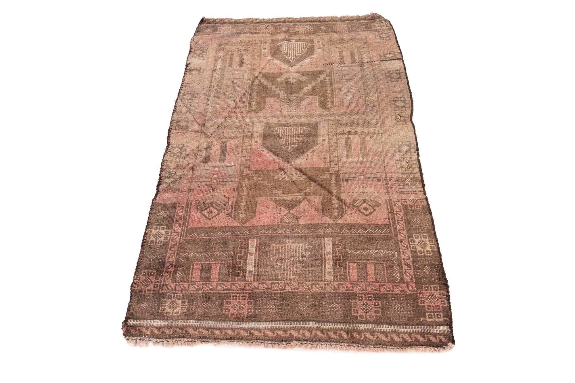 2' 10 x 4' 9 Hand Knotted Ultra Vintage Persian Wool Rug