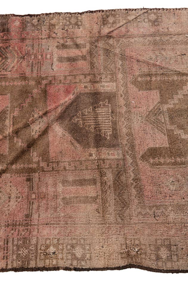 Detail image of 2' 10 x 4' 9 Hand Knotted Ultra Vintage Persian Wool Rug