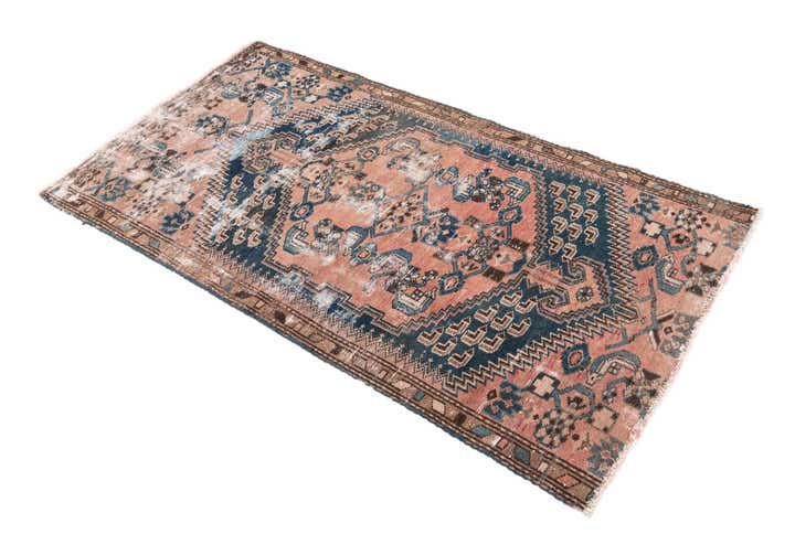 2' 9 x 5' 5 Hand Knotted Ultra Vintage Persian Wool Rug