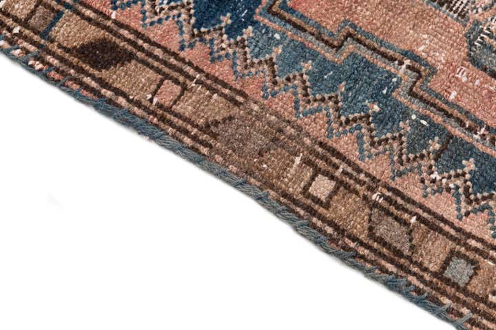 2' 9 x 5' 5 Hand Knotted Ultra Vintage Persian Wool Rug