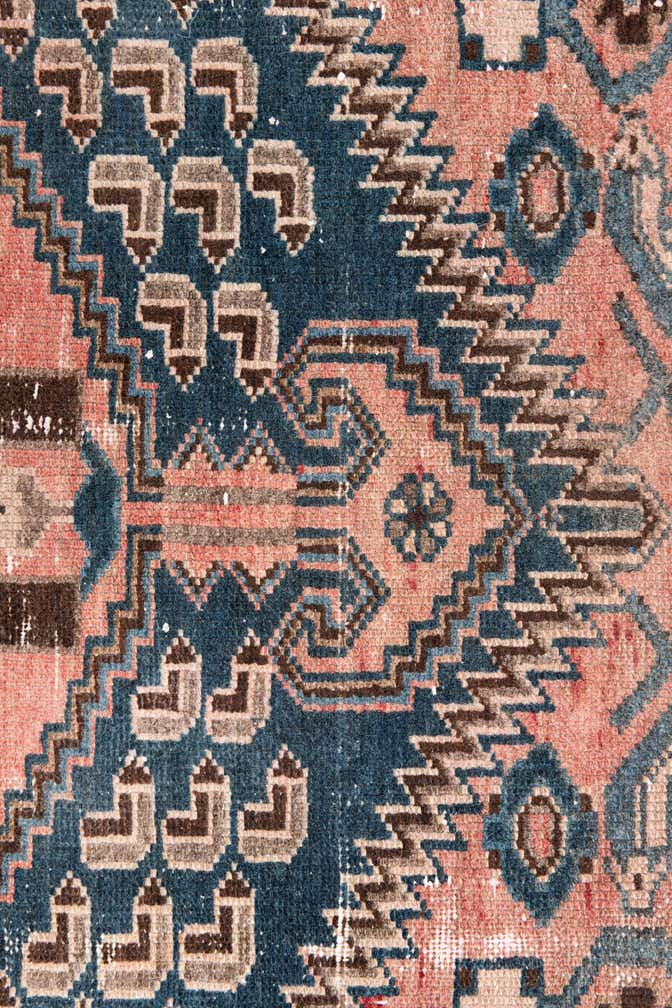 2' 9 x 5' 5 Hand Knotted Ultra Vintage Persian Wool Rug