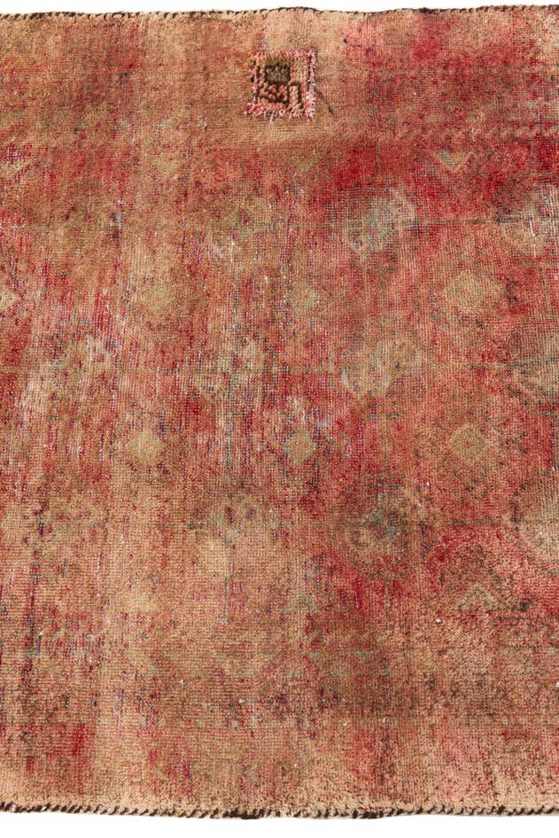 Detail image of 2' 9 x 4' 10 Hand Knotted Ultra Vintage Persian Wool Rug