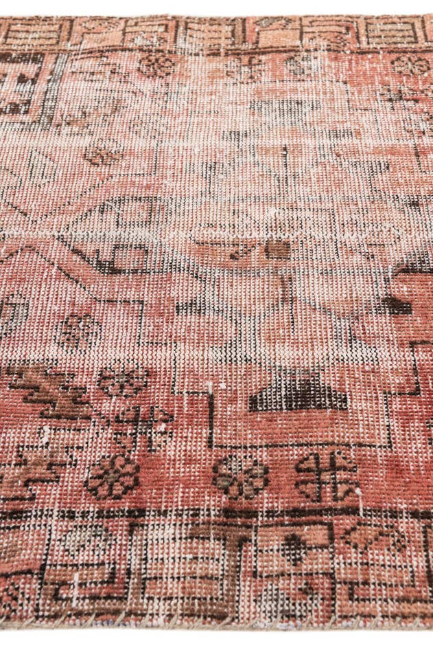 Detail image of 3' x 4' 6 Hand Knotted Ultra Vintage Persian Wool Rug