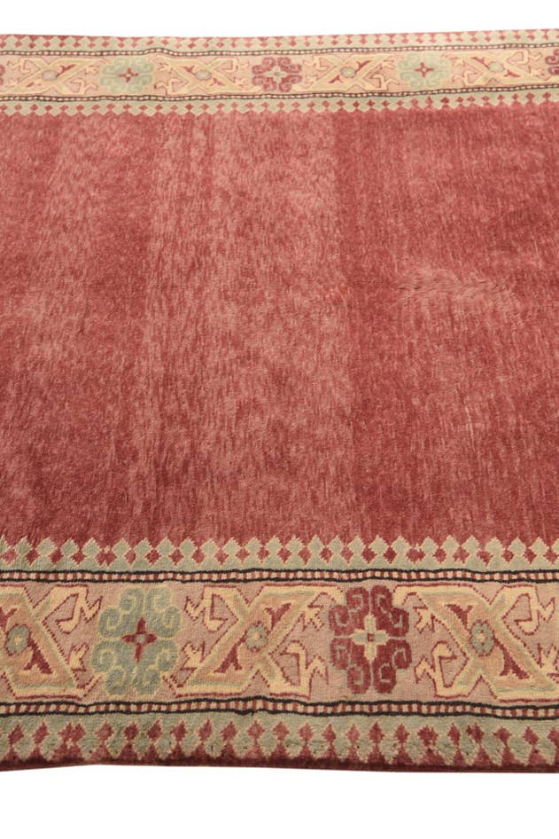 Detail image of 4' 4 x 5' 9 Hand Knotted Ziegler Oriental Wool Rug