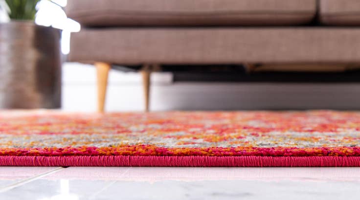 Detail image of 3' x 3' Carrington Round Rug