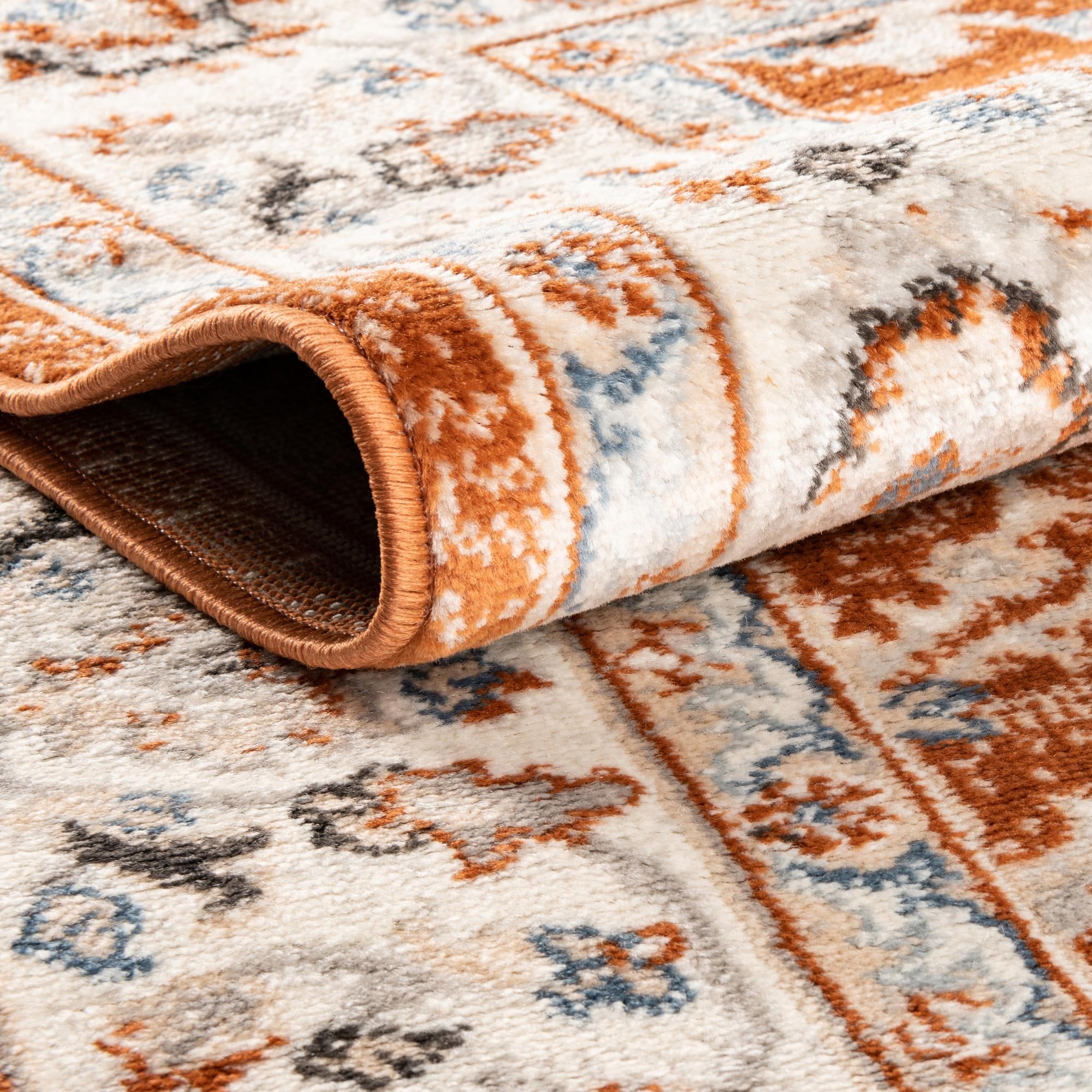 5' 3 x 5' 3 Charlotte Round Rug