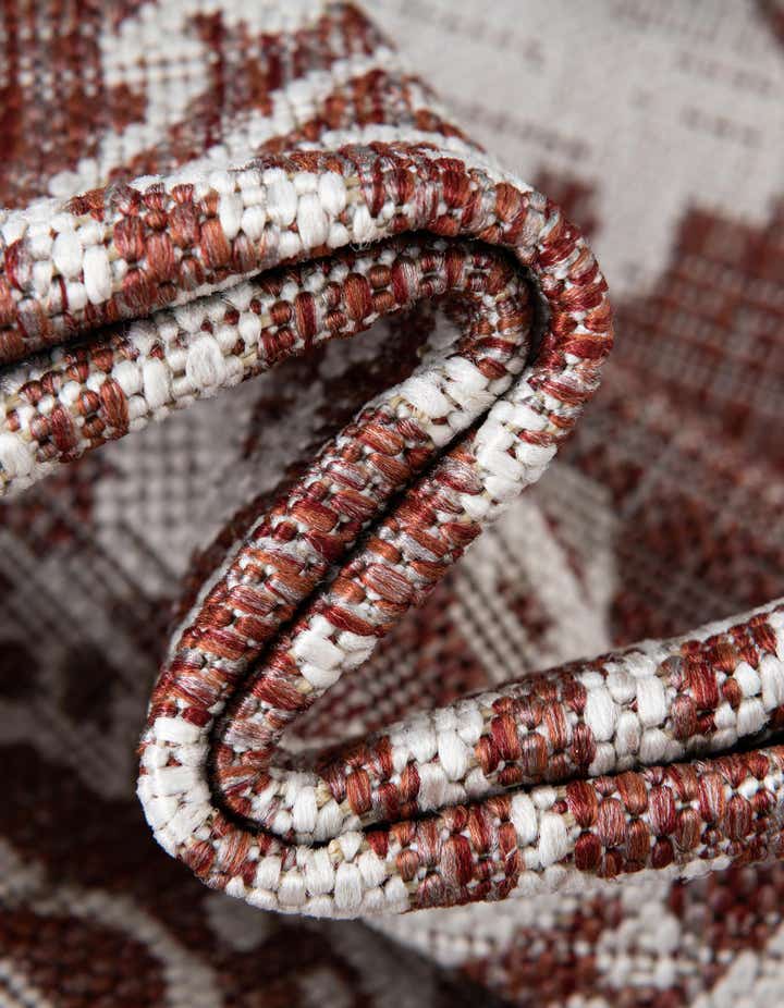 10' 8 x 10' 8 Easy-Clean Jill Zarin Dubai Indoor / Outdoor Round Rug