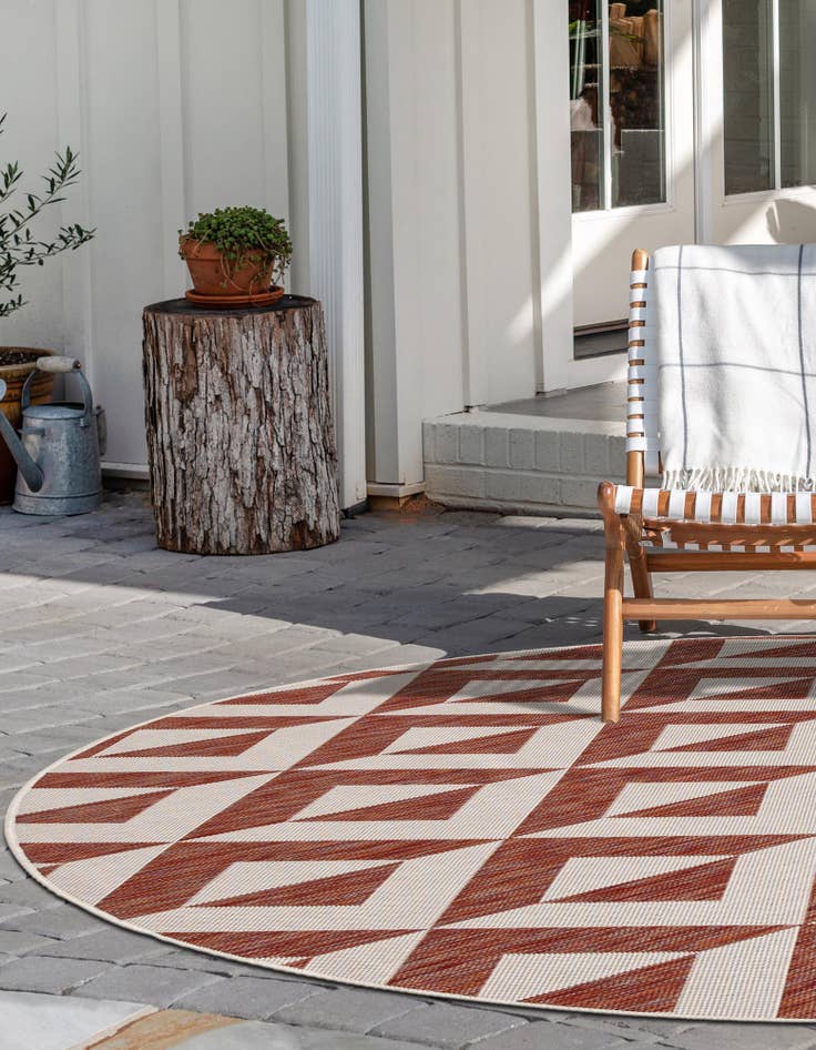 Detail image of 4' x 4' Easy-Clean Jill Zarin Napa Indoor / Outdoor Round Rug