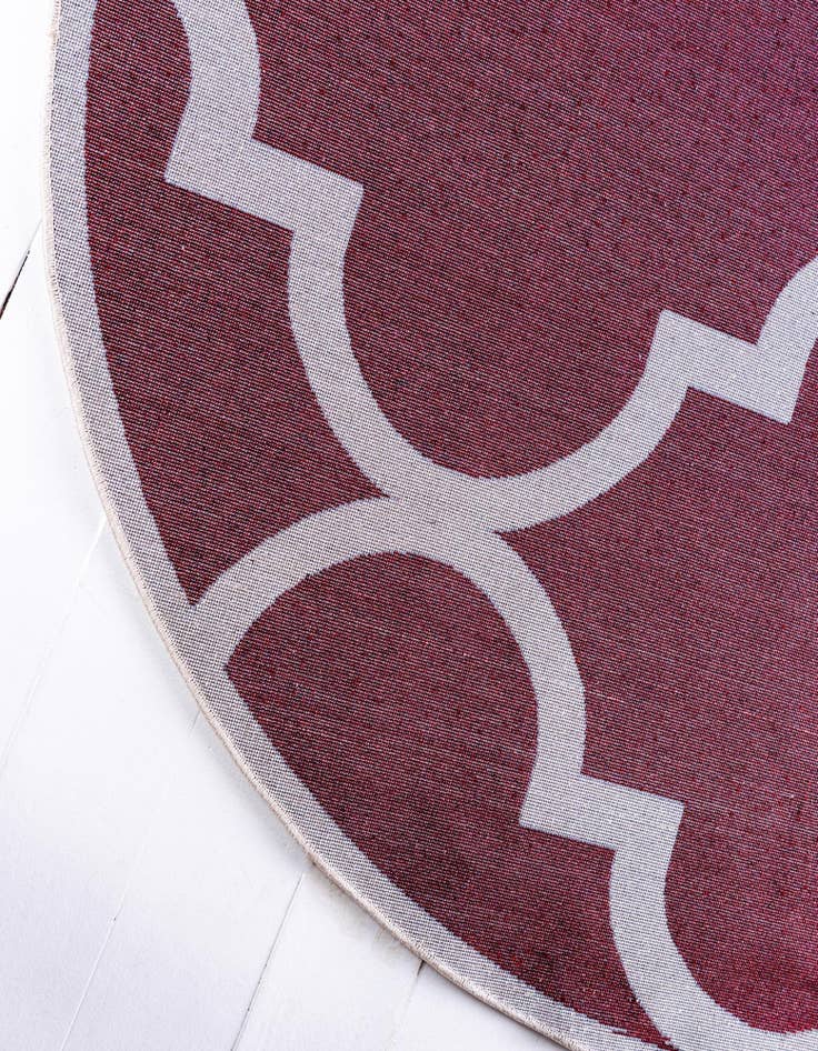 Detail image of 8' x 8' Lattice Round Rug