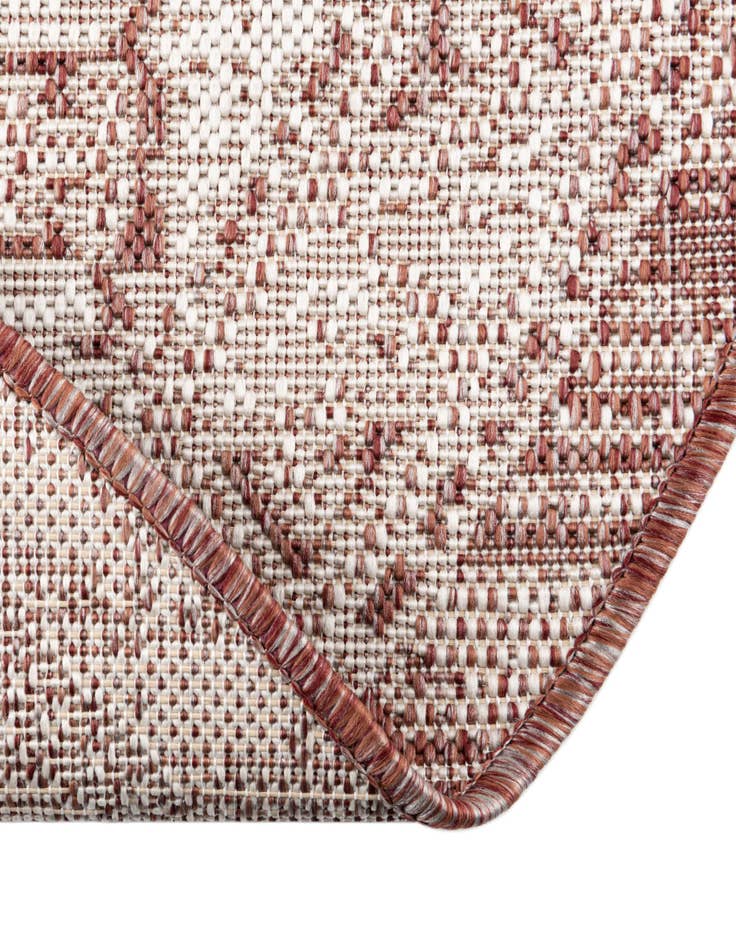 Detail image of 4' x 4' Easy-Clean Aztec Indoor / Outdoor Round Rug
