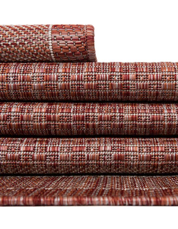 13' x 13' Easy-Clean Border Indoor / Outdoor Round Rug