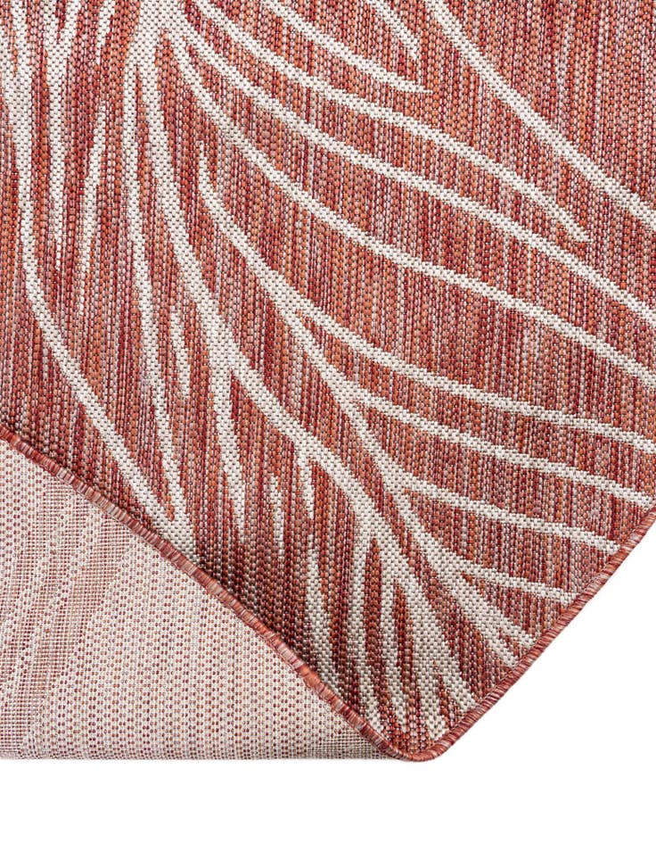 Detail image of 4' x 4'  Washable Botanical Indoor / Outdoor Round Rug