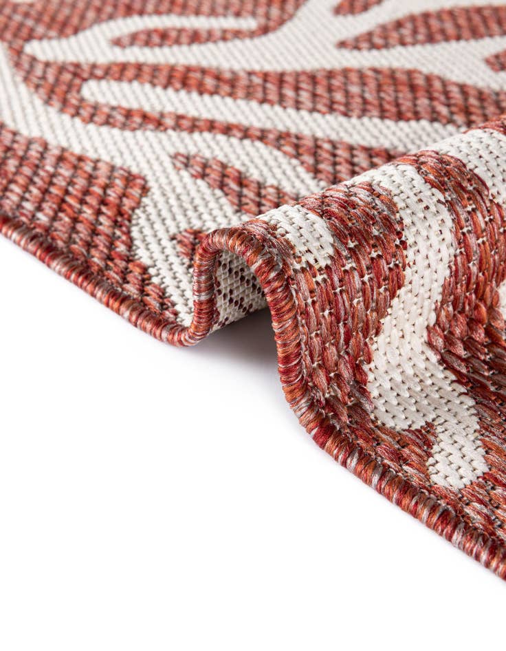 Detail image of 7' 10 x 7' 10 Easy-Clean Coastal Indoor / Outdoor Round Rug