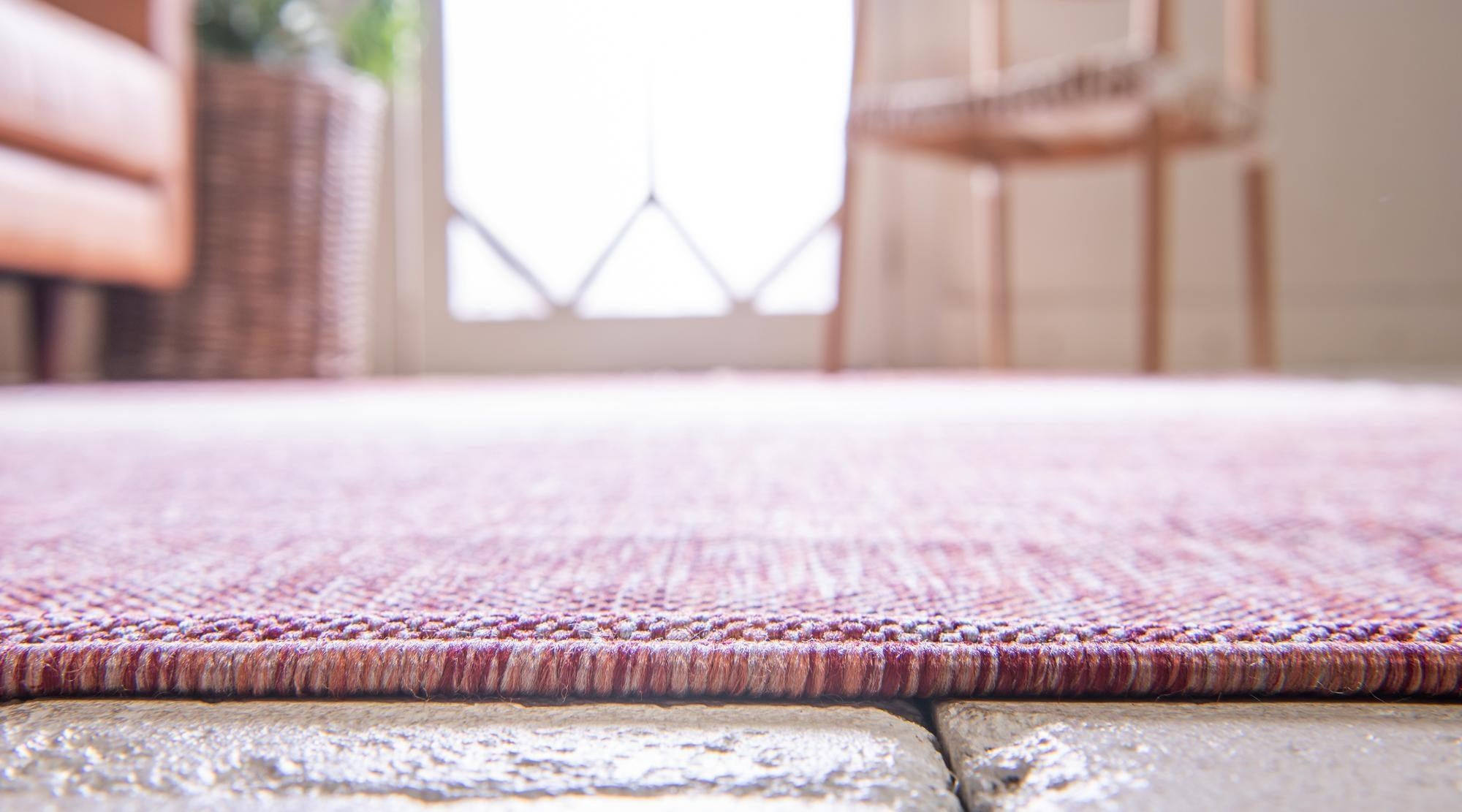 10' 8 x 10' 8 Easy-Clean Modern Indoor / Outdoor Round Rug