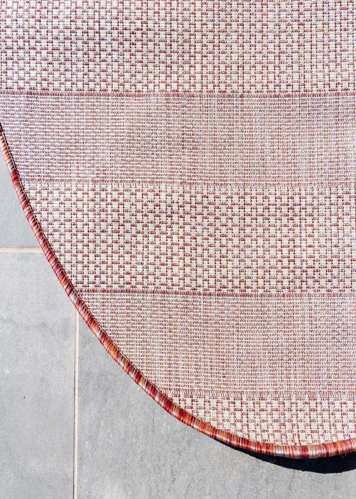 6' x 6' Easy-Clean Striped Indoor / Outdoor Round Rug