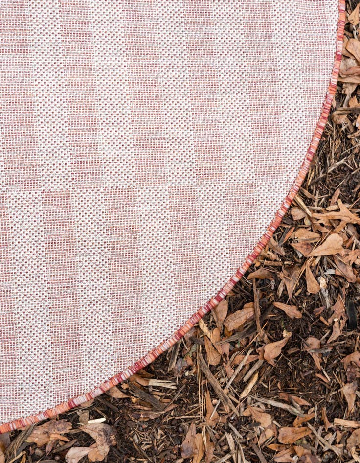 Detail image of 4' x 4' Easy-Clean Striped Indoor / Outdoor Round Rug
