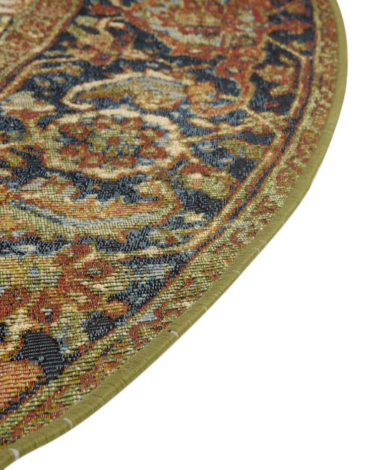 Detail image of 7' 10 x 7' 10  Washable Traditional Indoor / Outdoor Round Rug