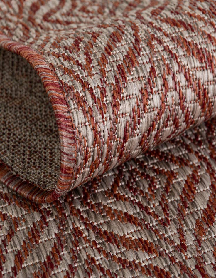 Detail image of 4' x 4' Easy-Clean Trellis Indoor / Outdoor Round Rug