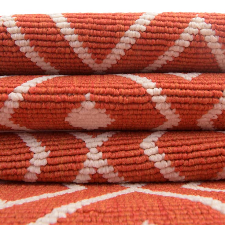 Detail image of 4' x 4' Easy-Clean Trellis Indoor / Outdoor Round Rug